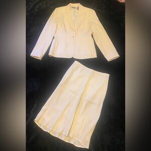 Kate Hill skirt and blazer size 6
